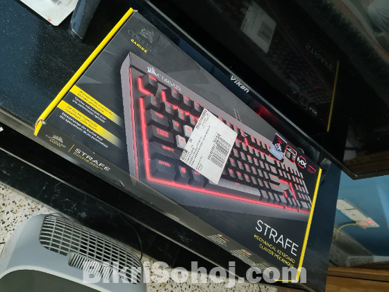 Corsair STRAFE CherryMX RED Full Size Mechanical Keyboard